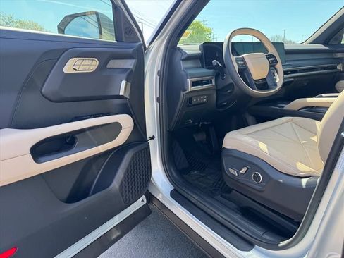 New 2027 Kia Telluride EX w/ Towing Package image 12