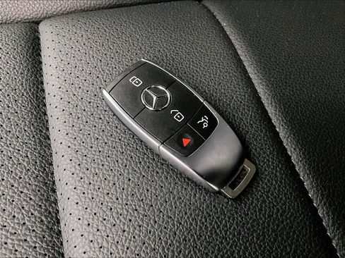 Used 2026 Mercedes-Benz GLE 450 4MATIC image 12