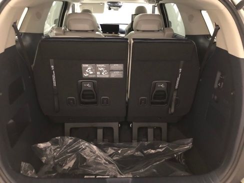 New 2026 Kia Carnival SX Prestige image 8