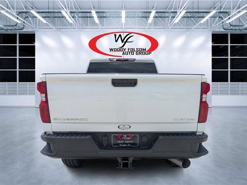 Used 2023 Chevrolet Silverado 2500 Custom w/ Custom Value Package AWD/4WD image 4