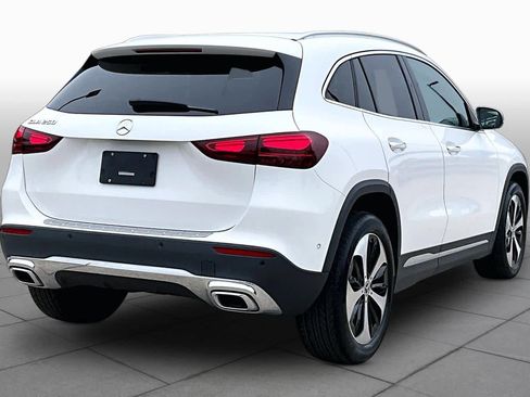 Used 2025 Mercedes-Benz GLA 250 image 12