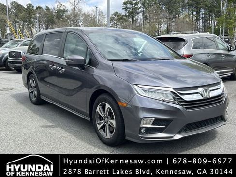 Used 2018 Honda Odyssey Touring image 1