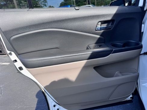 Used 2016 Honda Pilot Touring image 30