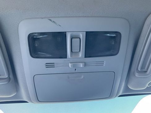 Used 2014 Subaru Forester 2.5i Premium w/ All-Weather Package image 18