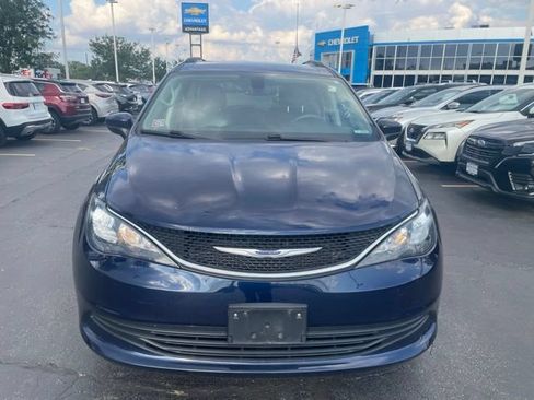 Used 2020 Chrysler Voyager Lxi FWD image 6