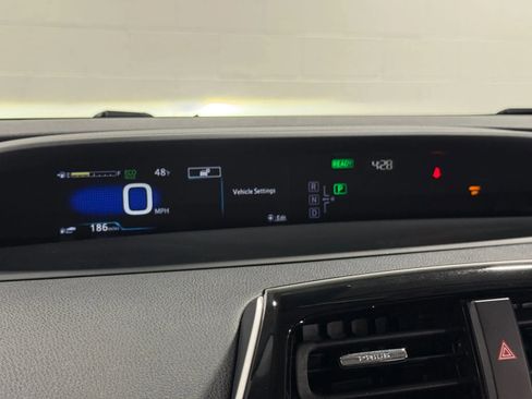 Used 2017 Toyota Prius Two image 26