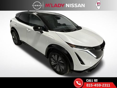 Used 2025 Nissan Ariya Platinum image 3