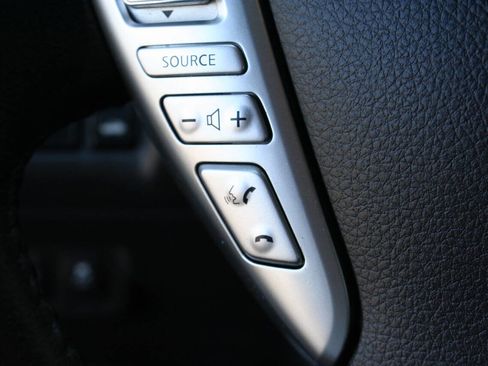 Used 2014 Nissan Sentra SL image 16