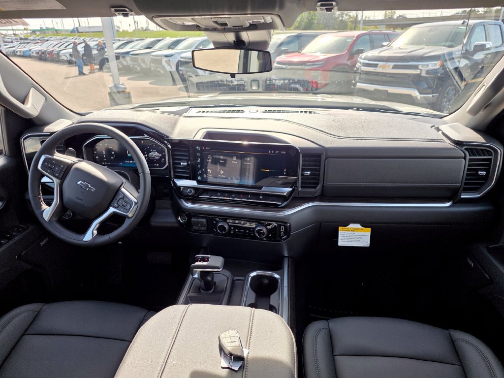 New 2026 Chevrolet Silverado 1500 RST w/ Convenience Package II AWD/4WD image 13
