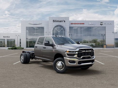 New 2026 RAM 3500 Tradesman AWD/4WD image 5