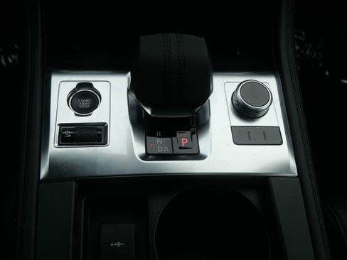 Used 2023 Jaguar F-PACE S image 22