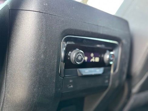 Certified 2025 Chevrolet Tahoe LT image 18