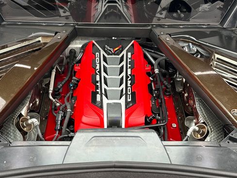 Used 2021 Chevrolet Corvette Stingray Preferred Cpe w/ Z51 Performance Package image 19