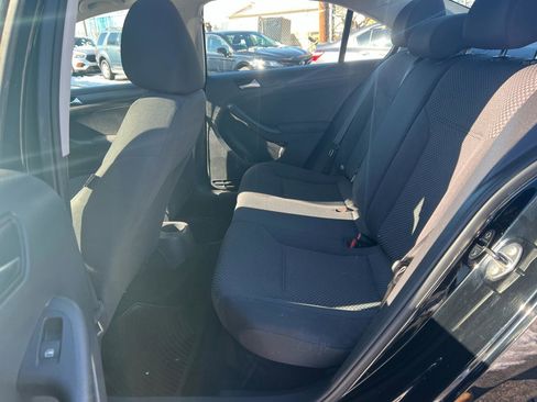 Used 2012 Volkswagen Jetta S image 19