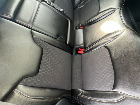 Used 2018 Jeep Compass Latitude w/ Cold Weather Group AWD/4WD image 18