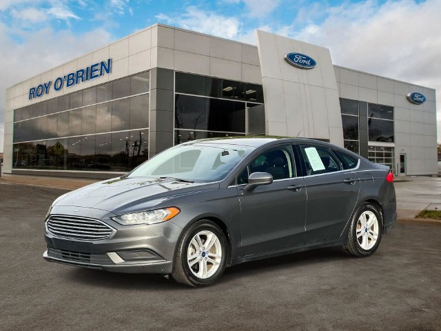 Used 2018 Ford Fusion SE w/ Fusion SE Technology Package FWD image 1
