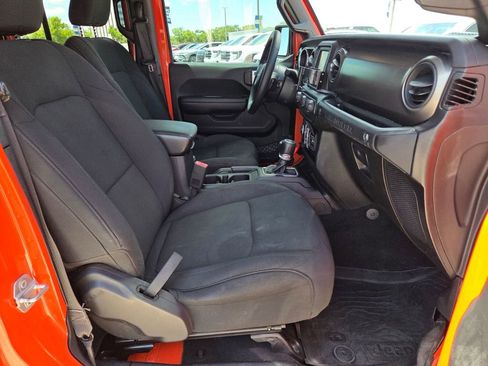 Used 2018 Jeep Wrangler Unlimited Sport S image 14