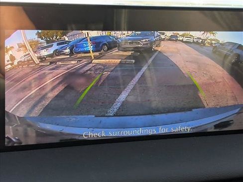 Used 2025 Nissan Armada SV image 12