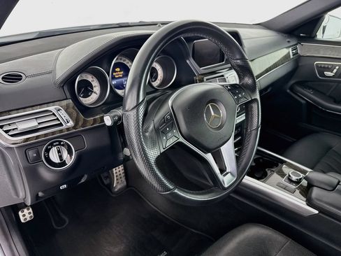 Used 2016 Mercedes-Benz E 400 Sedan image 4