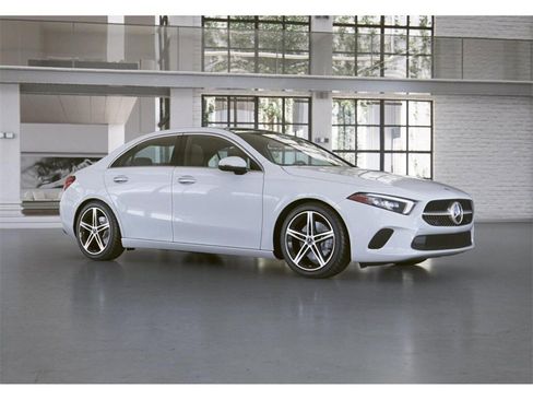 Certified 2022 Mercedes-Benz A 220 4MATIC image 13