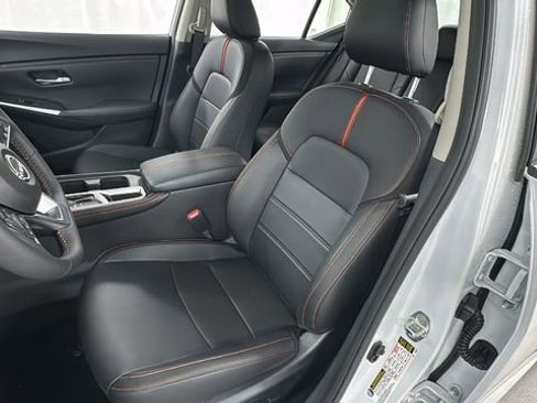 New 2025 Nissan Sentra SR w/ SR Premium Package image 10