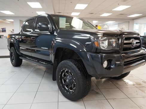 Used 2008 Toyota Tacoma Base 4D Double Cab image 16