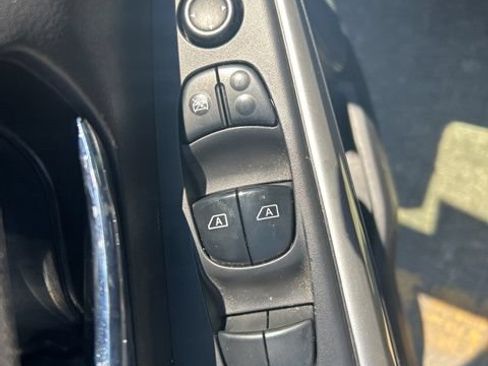Used 2020 Nissan Kicks SV FWD image 23