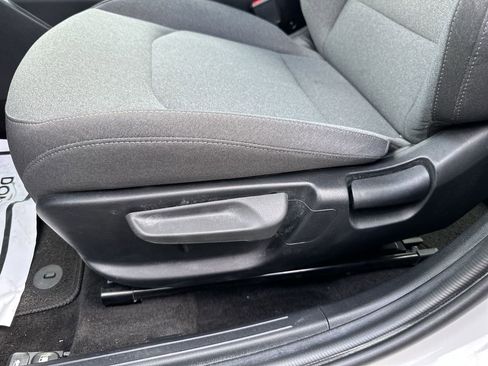 New 2025 Kia K4 LX image 12