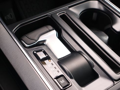 New 2025 Ford F150 Platinum w/ Equipment Group 702A High image 32