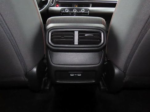 Used 2023 Honda Pilot Sport image 25