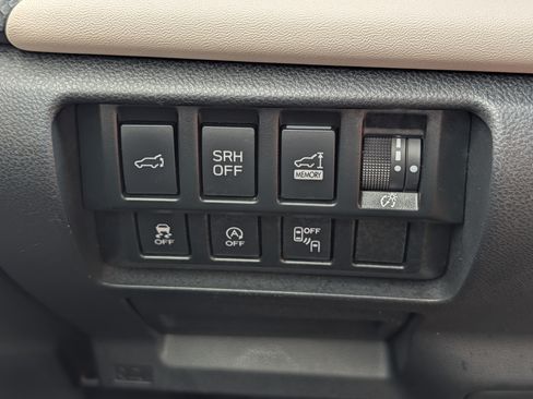 Used 2023 Subaru Forester Limited AWD/4WD image 26