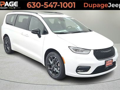 New 2026 Chrysler Pacifica Limited