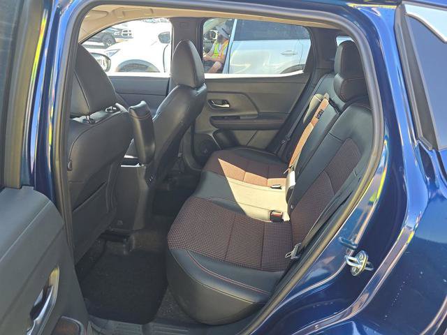 Used 2025 Nissan Kicks SR FWD image 14
