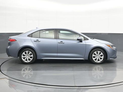 Used 2023 Toyota Corolla LE image 7