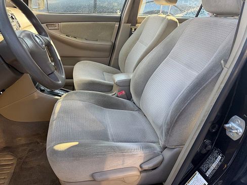 Used 2007 Toyota Corolla S image 9