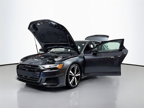 Used 2022 Audi S6 Prestige w/ Prestige Package image 24