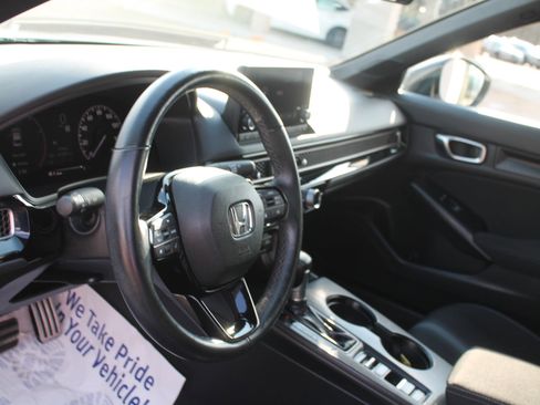 Used 2023 Honda Civic Sport image 15