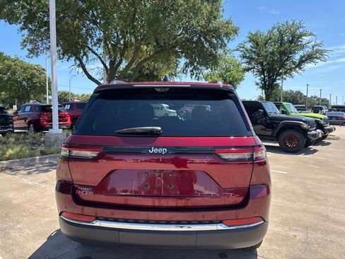 Used 2023 Jeep Grand Cherokee 4WD 4xe w/ Luxury Tech Group II image 6