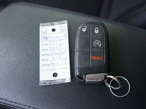 Used 2020 Jeep Compass Latitude AWD/4WD image 34