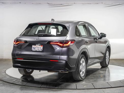 Used 2025 Honda HR-V LX image 4