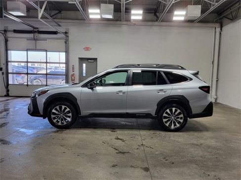 Certified 2023 Subaru Outback Limited image 9