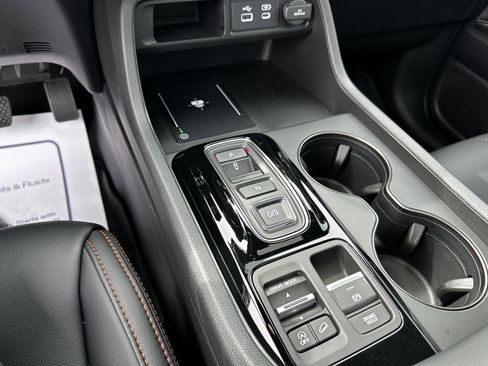 Certified 2025 Honda Pilot TrailSport image 17