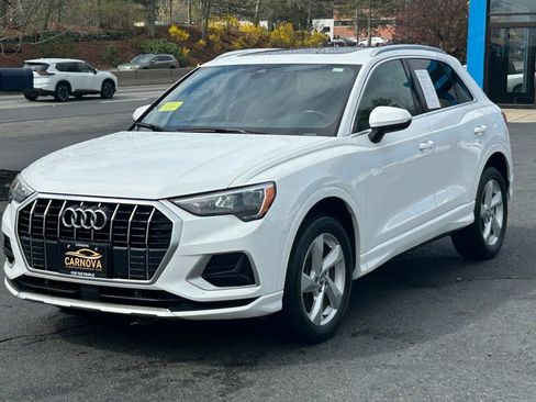Used 2020 Audi Q3 2.0T Premium AWD/4WD image 2