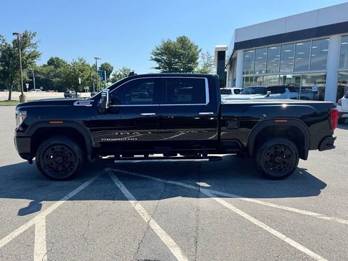 Used 2020 GMC Sierra 2500 Denali w/ Denali Ultimate Package AWD/4WD image 2