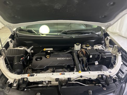 Certified 2018 Chevrolet Equinox LT FWD image 15