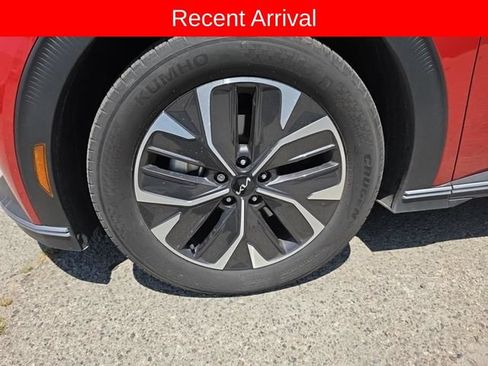Used 2024 Kia EV6 Light RWD image 7