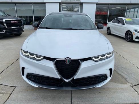 Used 2024 Alfa Romeo Tonale Ti AWD/4WD image 10