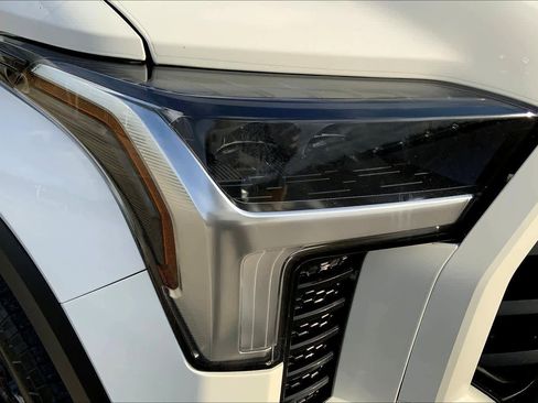 Used 2023 Toyota Tundra SR5 AWD/4WD image 27