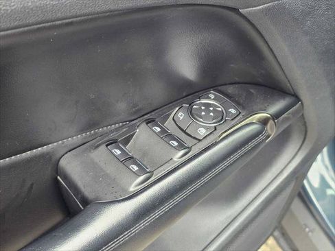 Used 2019 Lincoln MKC Select w/ Select Plus Package FWD image 23