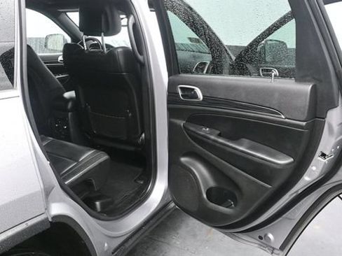 Used 2020 Jeep Grand Cherokee Limited AWD/4WD image 16